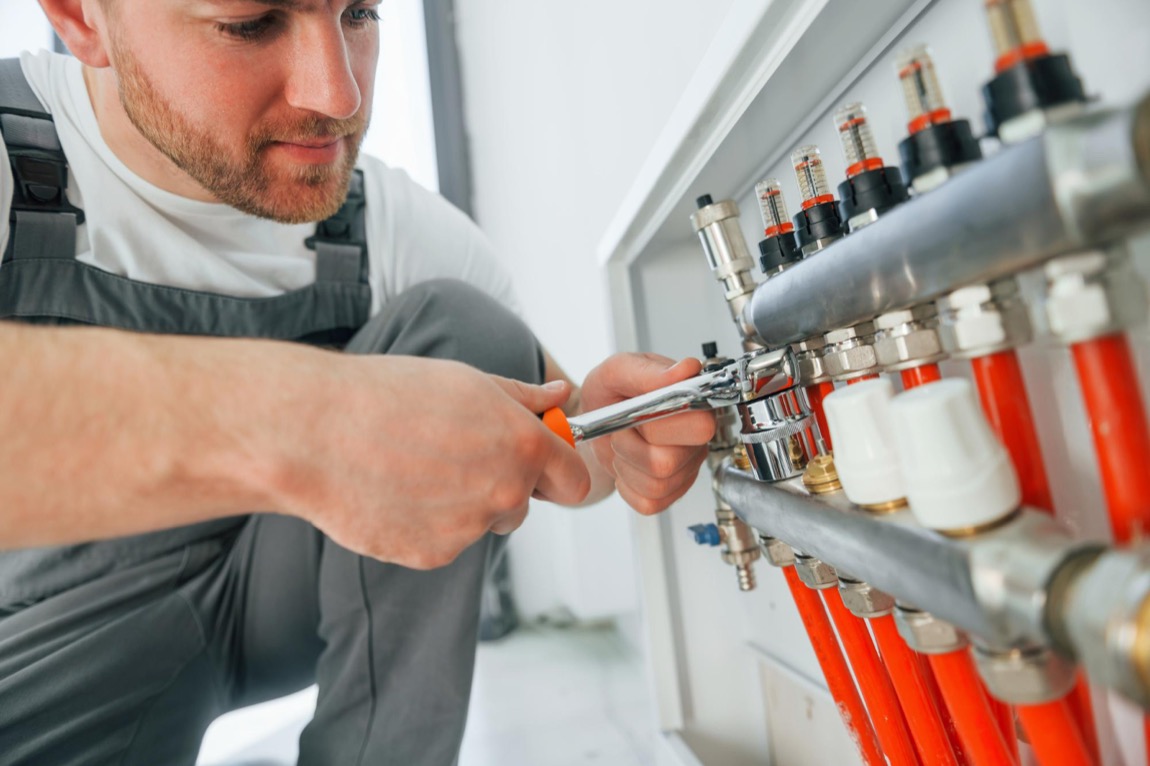 Zaproszenia do składania ofert na usługi hydrauliczne w Polsce